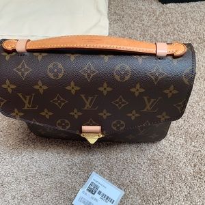 Photos only, no longer available for sale